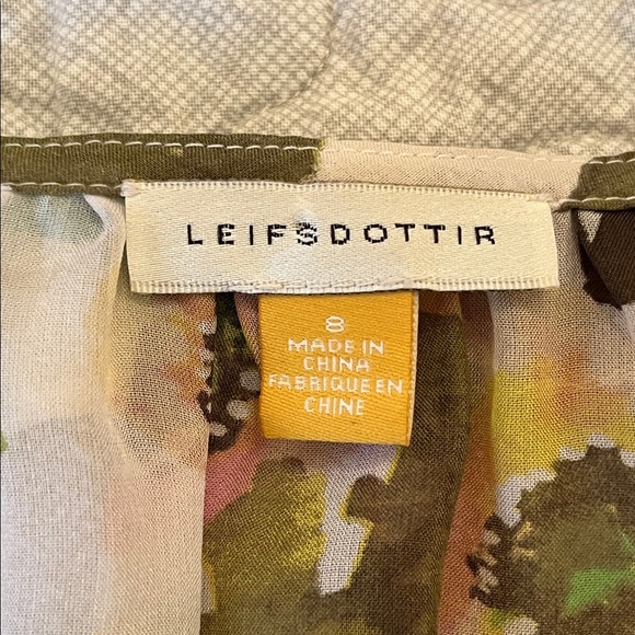 Leifsdottir Anthropologie Silk Floral Blouse.  Size 8.  EUC. - Picture 7 of 9